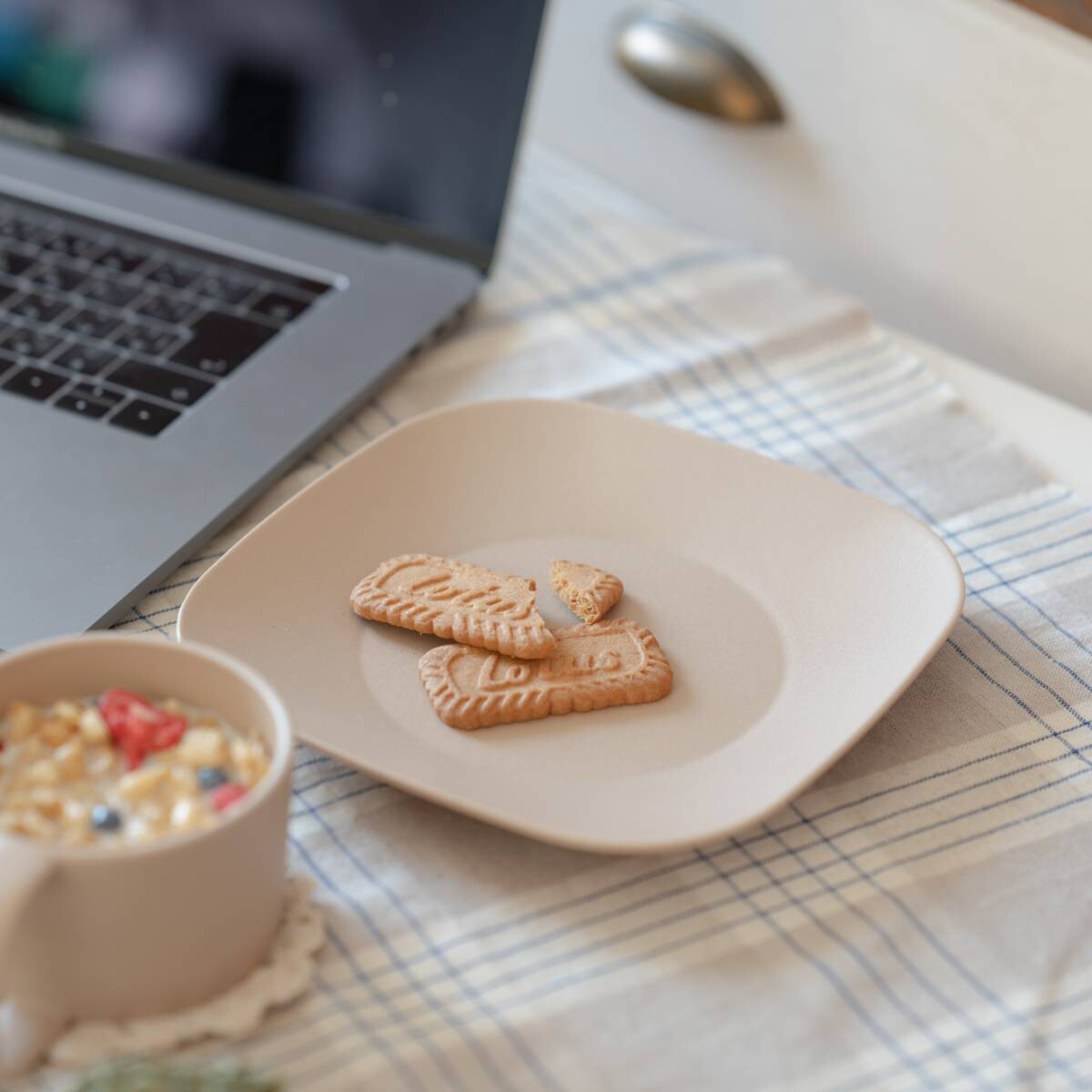 美濃燒|KONARE Moment 陶瓷方形碟 米色-餐桌食器-晋山窯ヤマツ-七時雜貨 700zakka