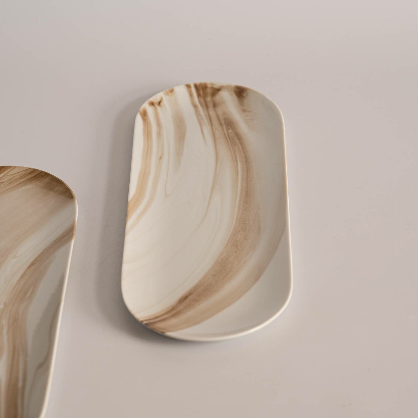 美濃燒|LUCA 大理石雲紋陶瓷長盤 棕色-餐桌食器-東峰窯-七時雜貨 700zakka