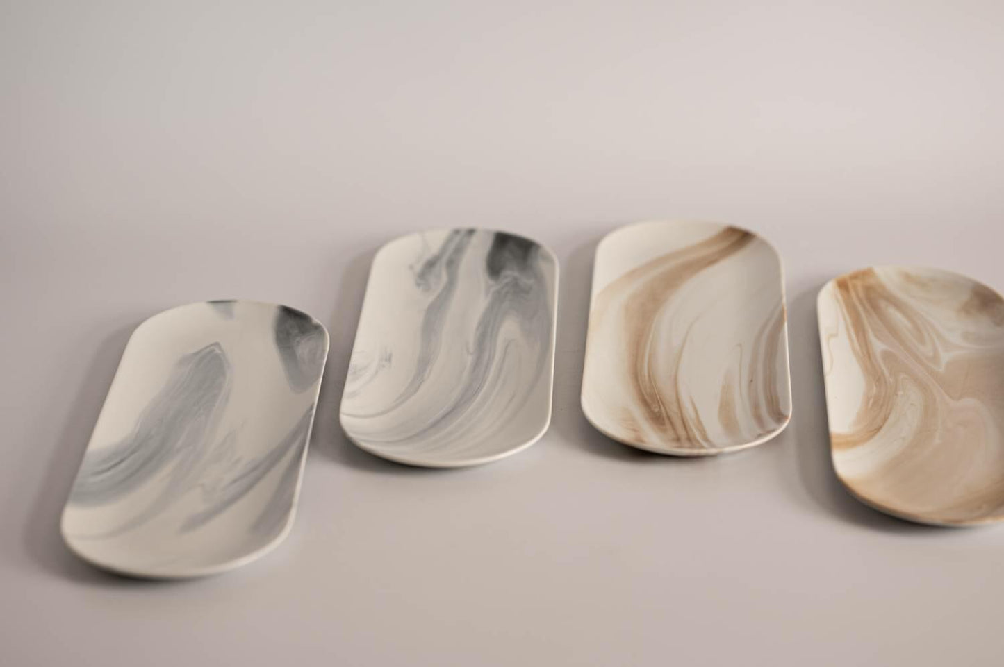 美濃燒|LUCA 大理石雲紋陶瓷長盤 棕色-餐桌食器-東峰窯-七時雜貨 700zakka