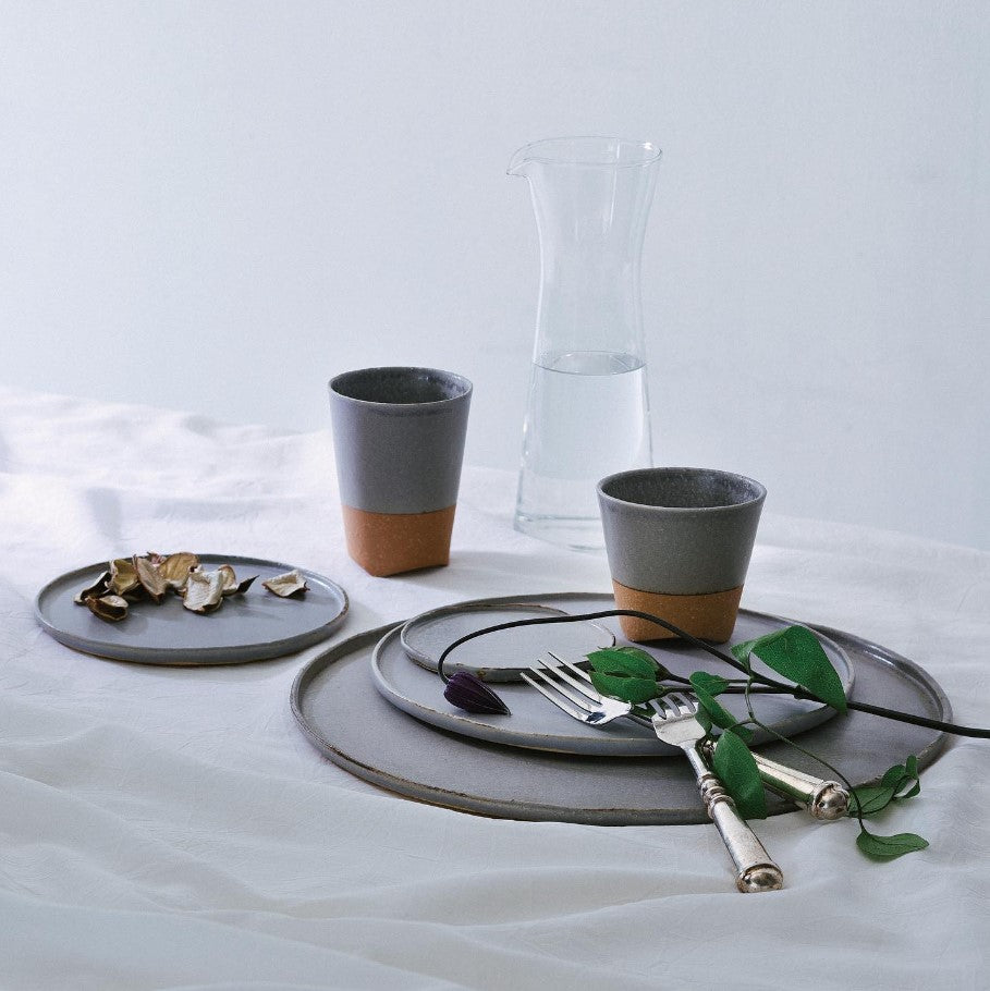 美濃燒|branche手工陶瓷圓盤 摩卡棕-餐桌食器-寿山窯-七時雜貨 700zakka