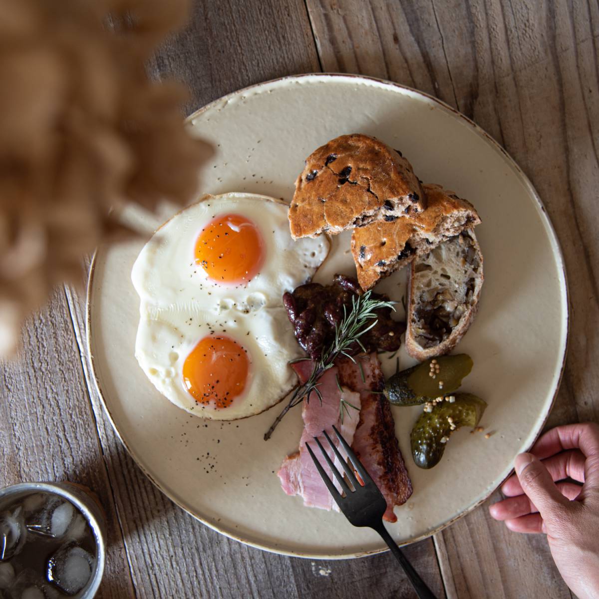 美濃燒|branche手工陶瓷圓盤 香草白-餐桌食器-寿山窯-七時雜貨 700zakka