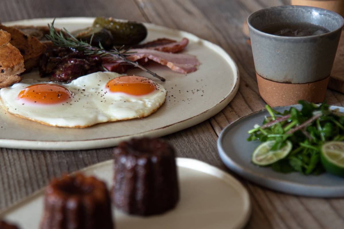 美濃燒|branche手工陶瓷圓盤 香草白-餐桌食器-寿山窯-七時雜貨 700zakka