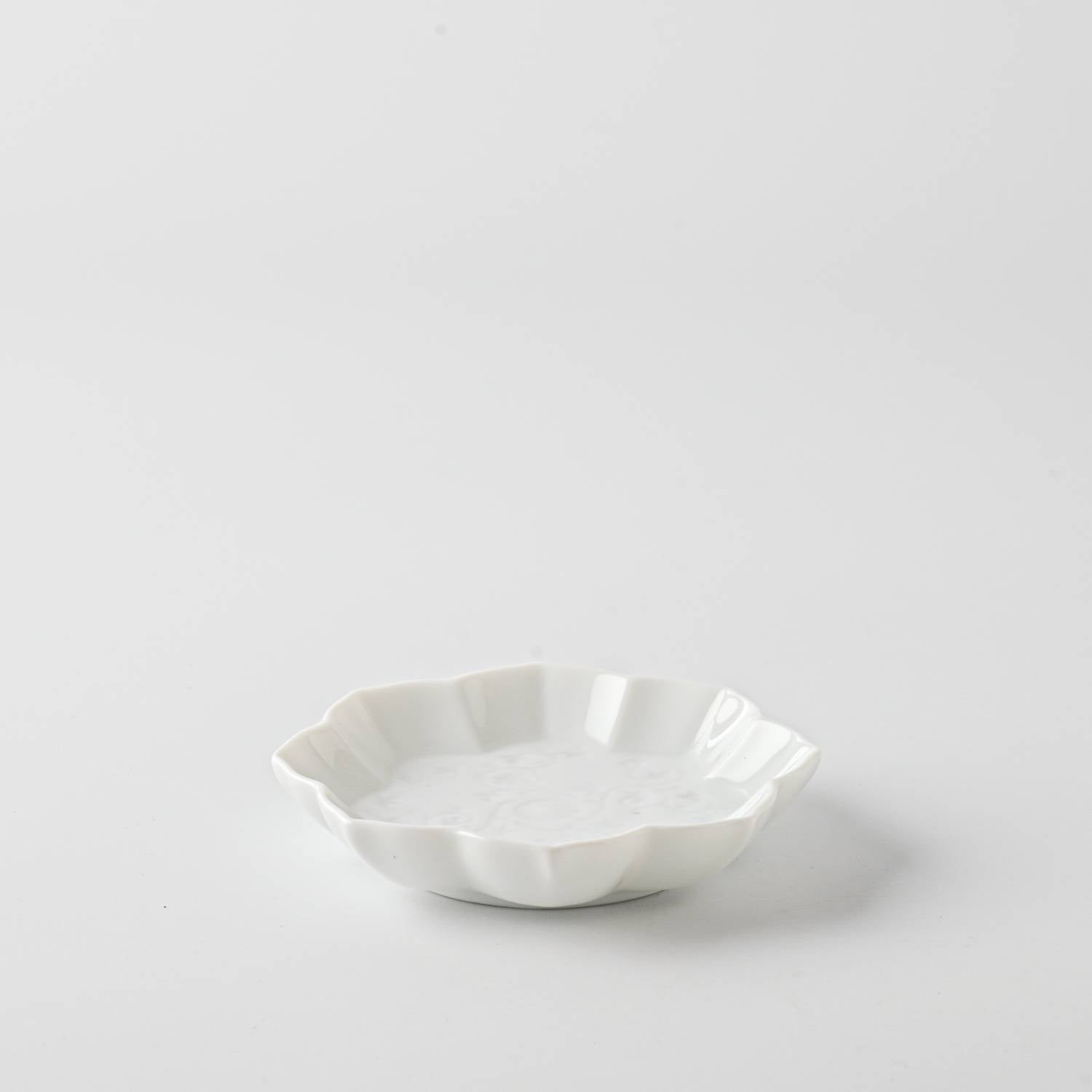 美濃燒|楽.gaku 八稜鏡浮雕醬油碟 白磁-餐桌食器-深山 miyama-七時雜貨 700zakka