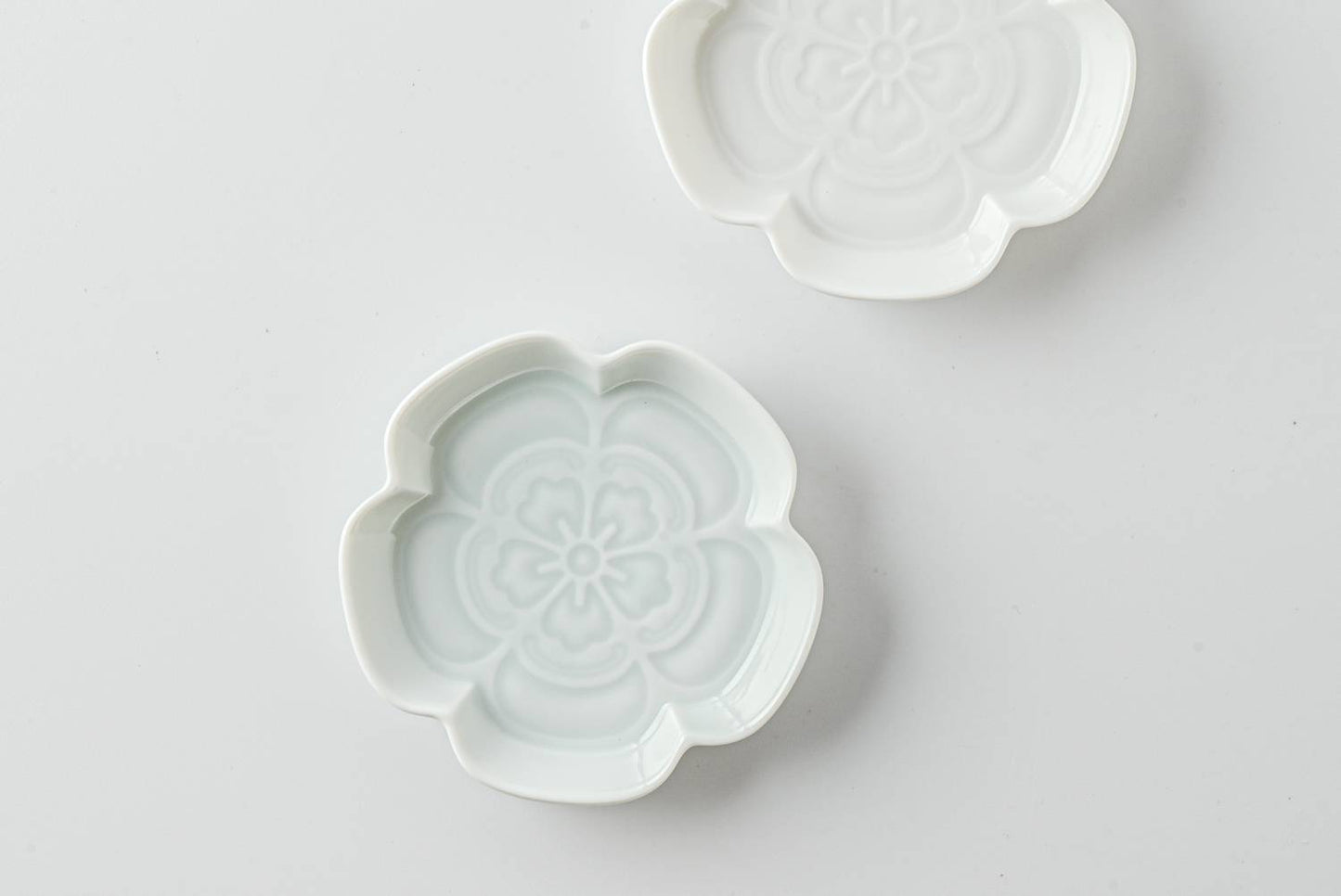 美濃燒|楽.gaku 木瓜紋浮雕醬油碟 青白磁-餐桌食器-深山 miyama-七時雜貨 700zakka