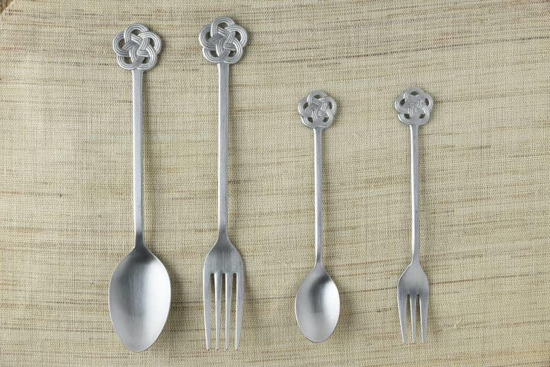 燕三條水引梅結不鏽鋼餐具套裝禮盒 銀色-餐桌食器-高桑金属-七時雜貨 700zakka