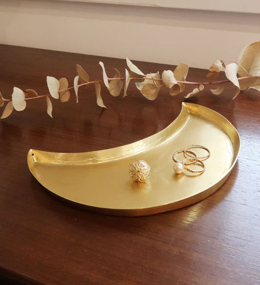 in bloom|仿黃銅鐵製月亮托盤-家居佈置-Creer-七時雜貨 700zakka