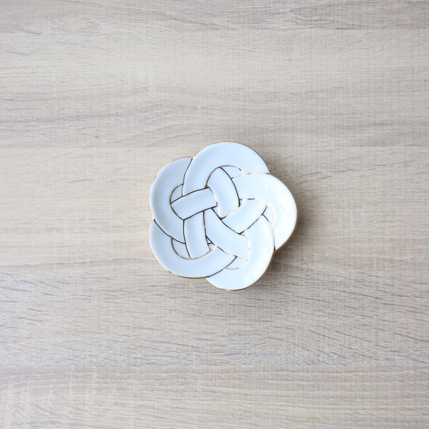 有田燒|水引梅結陶瓷碟 11cm/15cm-餐桌食器-田清窯-七時雜貨 700zakka