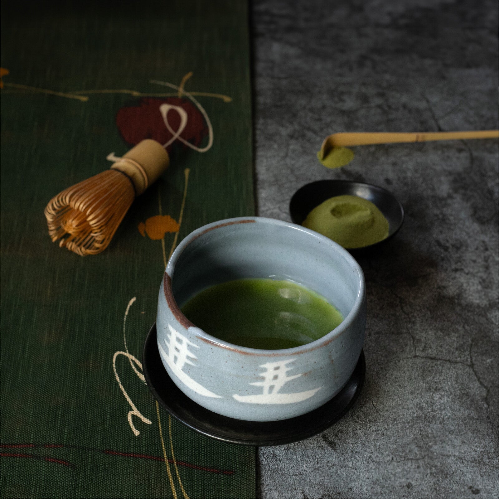 美濃燒｜鼠志野山水抹茶碗（木盒裝）-杯壺器具-AWASAKA-七時雜貨 700zakka