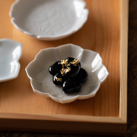 美濃燒｜楽．gaku 八稜鏡浮雕醬油碟 鳥之子色-餐桌食器-深山 miyama-七時雜貨 700zakka