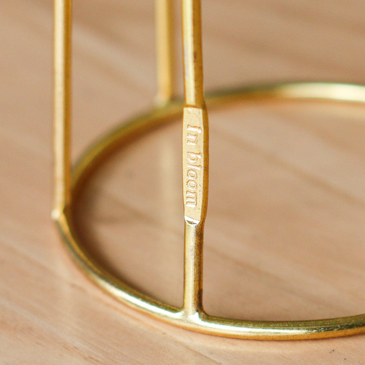 in bloom｜金色鐵架懸浮感玻璃花器-家居佈置-Creer-七時雜貨 700zakka